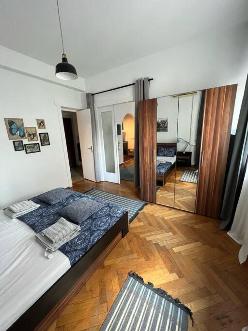 Apartament Ultracentral Universitate Bucharest Luaran gambar