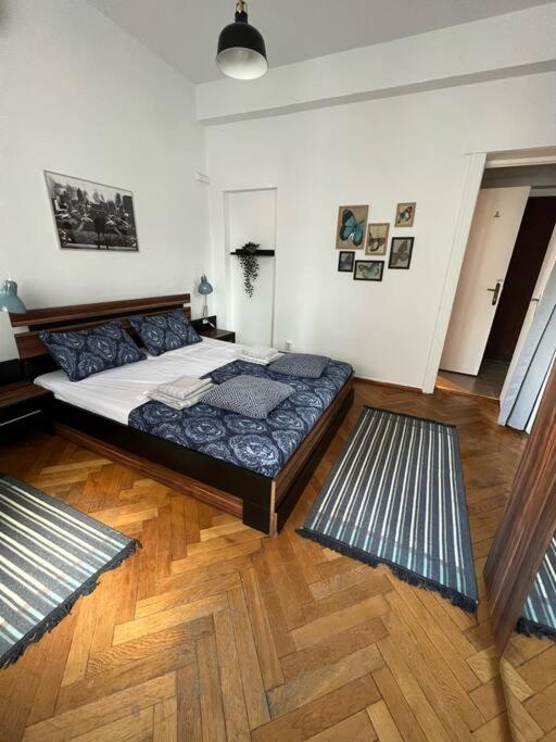 Apartament Ultracentral Universitate Bucharest Luaran gambar